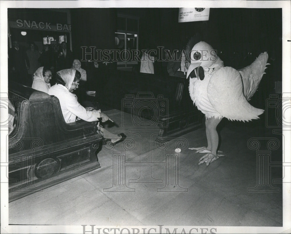 1971 Halloween Costume Stunt Union Station - Historic Images