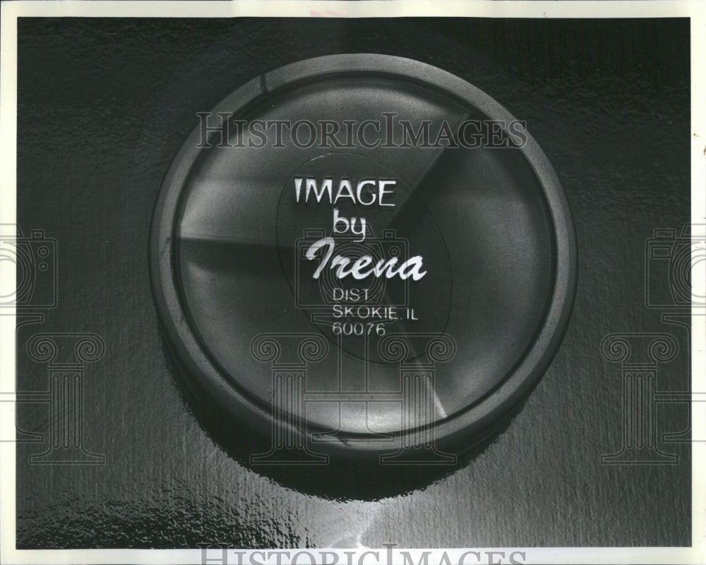 1981 Image By Irena Makeup Compact Powder - Historic Images