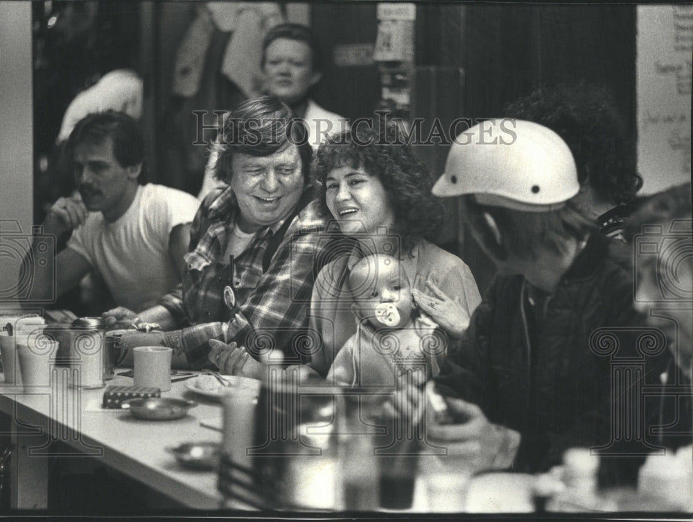 1983 Cozy Cafe Customers Laugh Counter - Historic Images