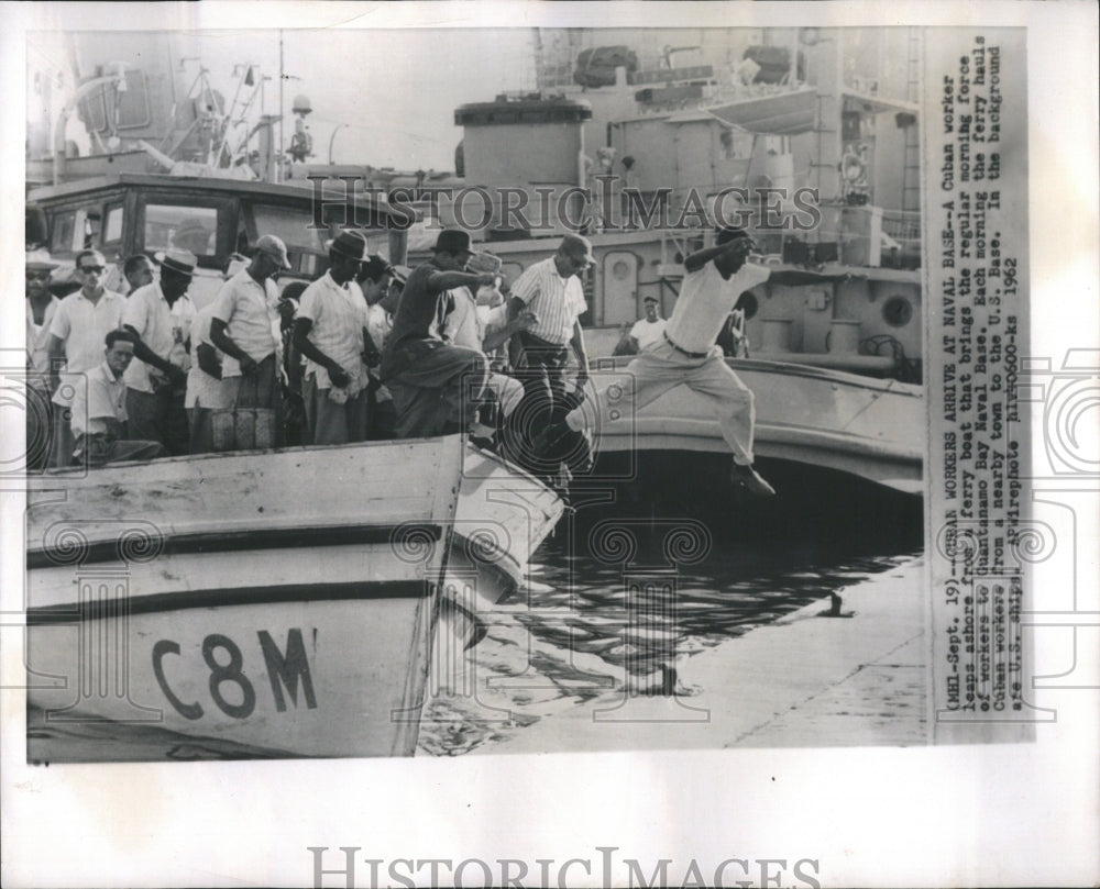 1962 Cubans Arrive At Guantanamo Bay Base - Historic Images