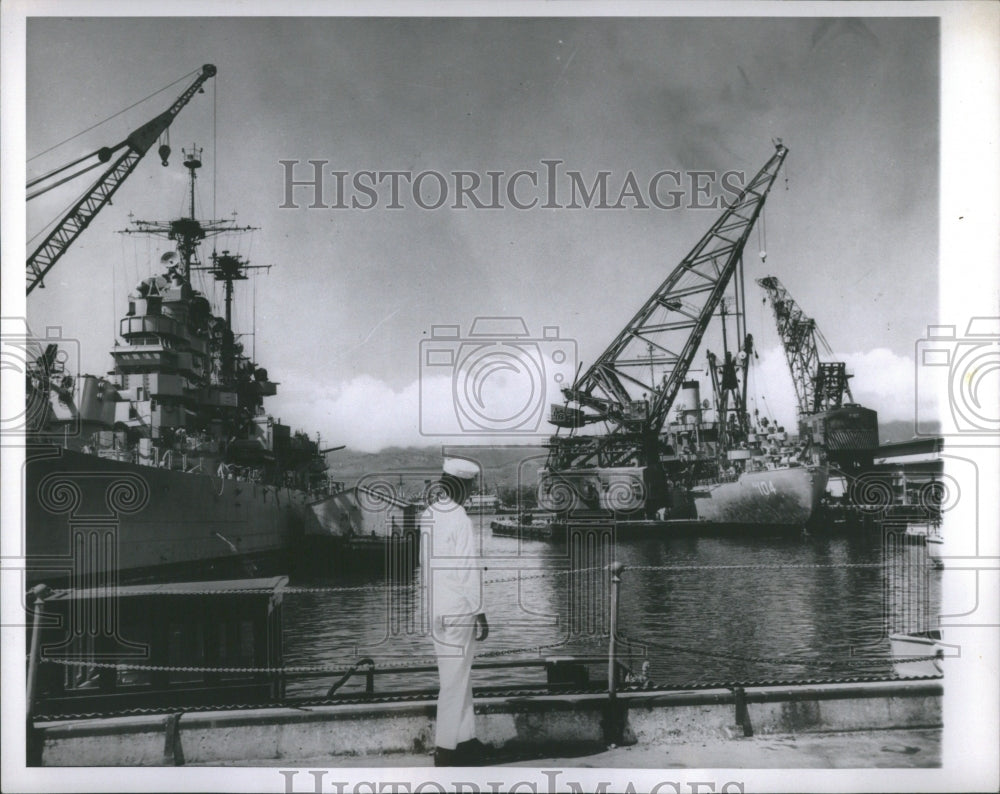 1953 Cranes Pearl Harbor Naval Base Hawaii - Historic Images
