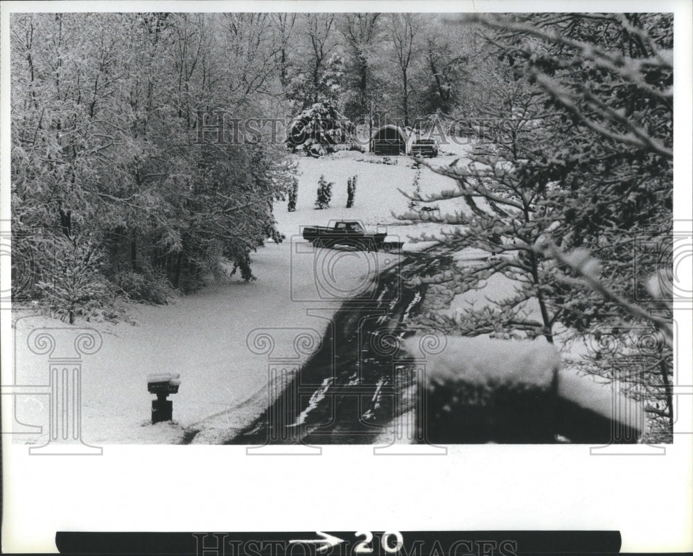 1979 Snow Covered Trotter Lane Near Detroit - Historic Images