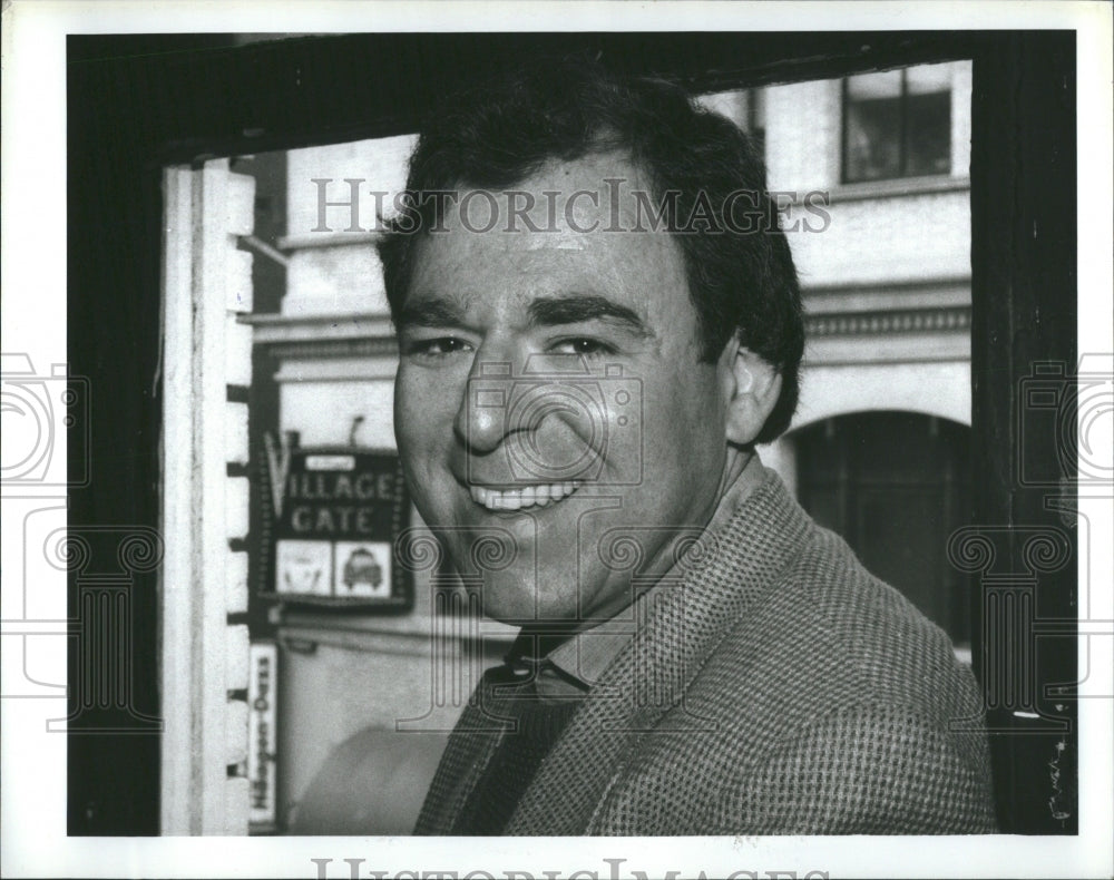 1985 Actor Lenny Wolpe, musical &quot;Mayor&quot; - Historic Images