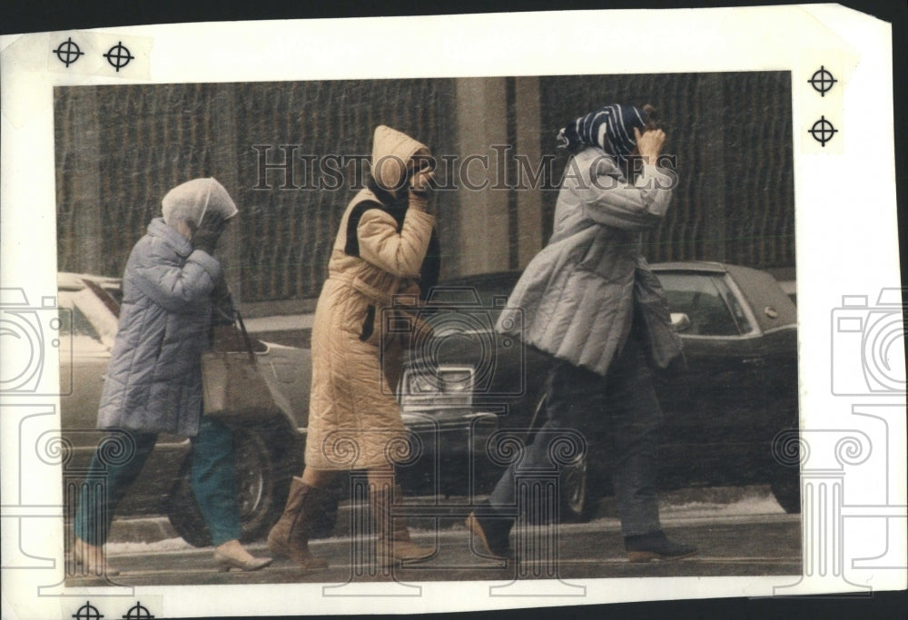 1989 Women Walk In Detroit Wind Fashionably - Historic Images