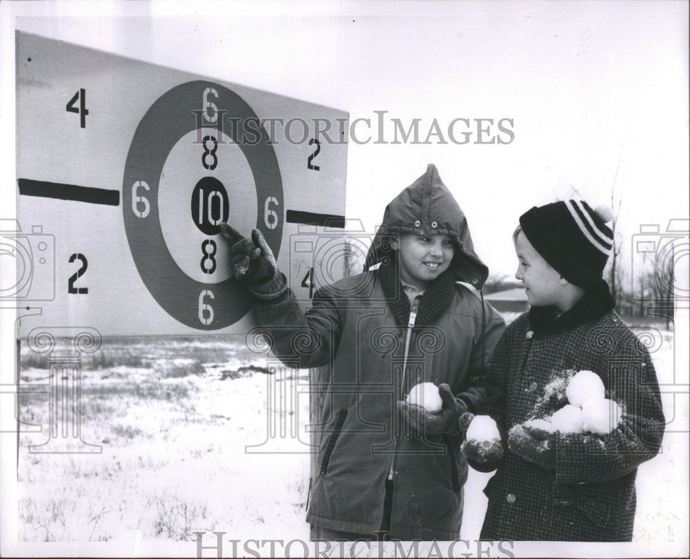 1962 Winter Children Vance Imarsh Michelson - Historic Images