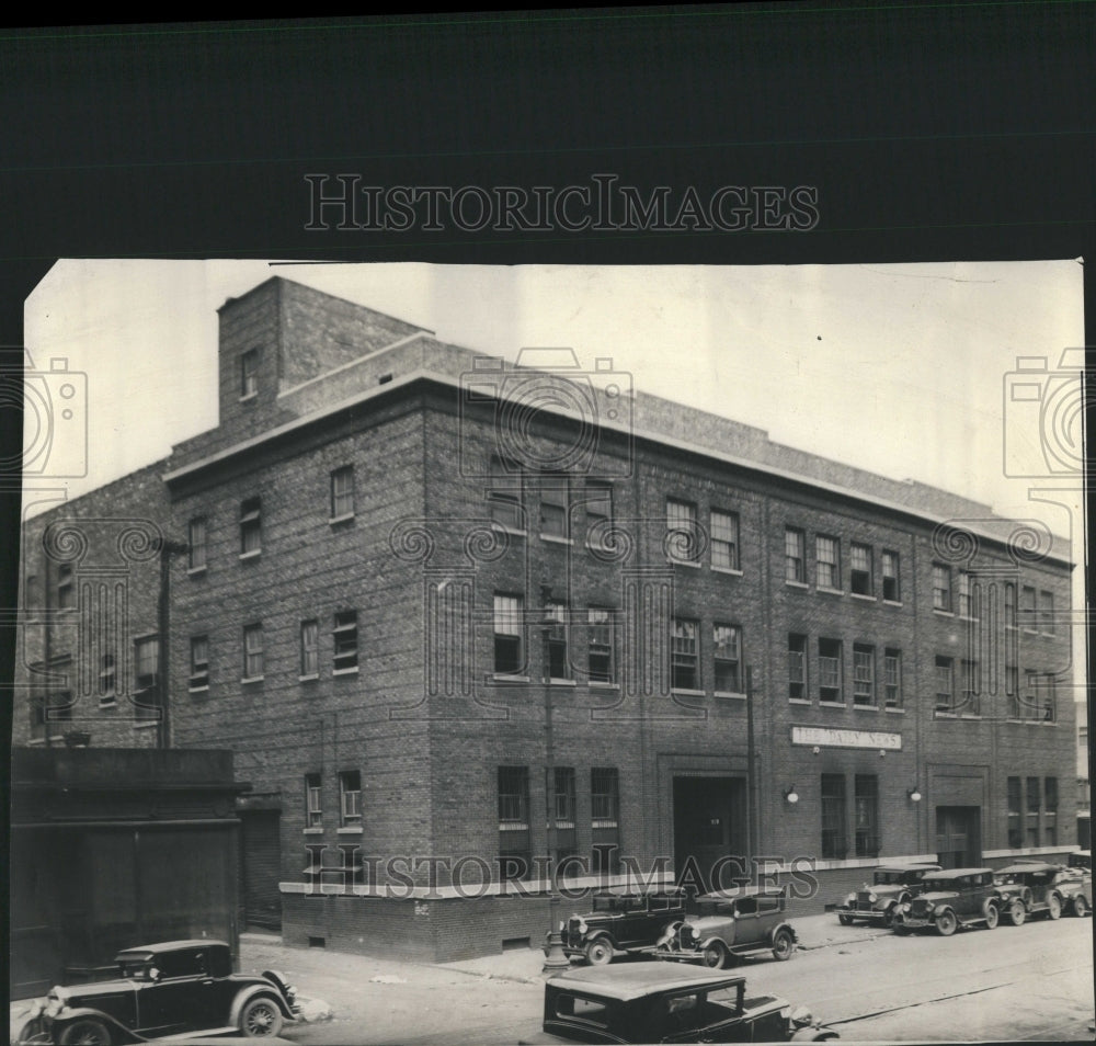 1929 Press Photo Daily News West Hide - Historic Images