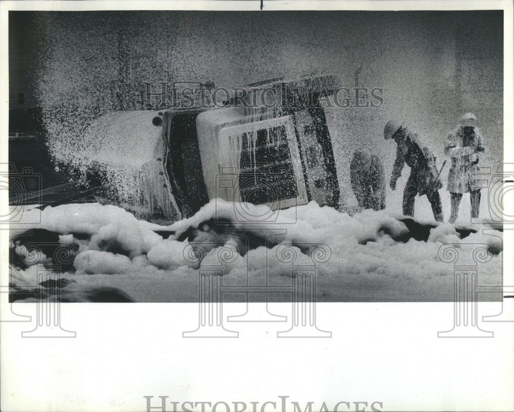 1983 Truck Accidents Chicago Area - Historic Images