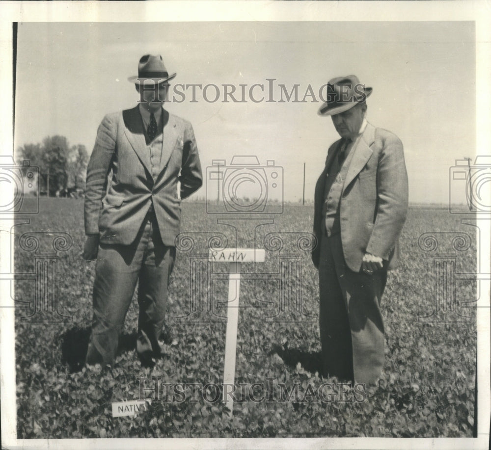 1940 Edwin Bay  J.C. Hackleman Survey Crop - Historic Images