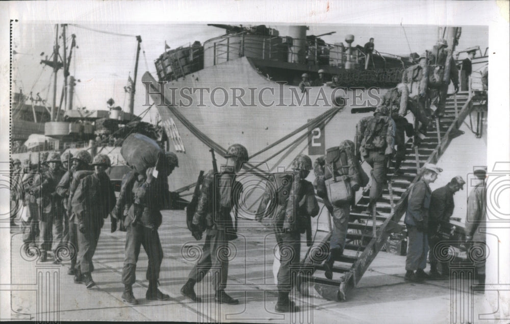 1956 Marines Board Transport Middle East - Historic Images