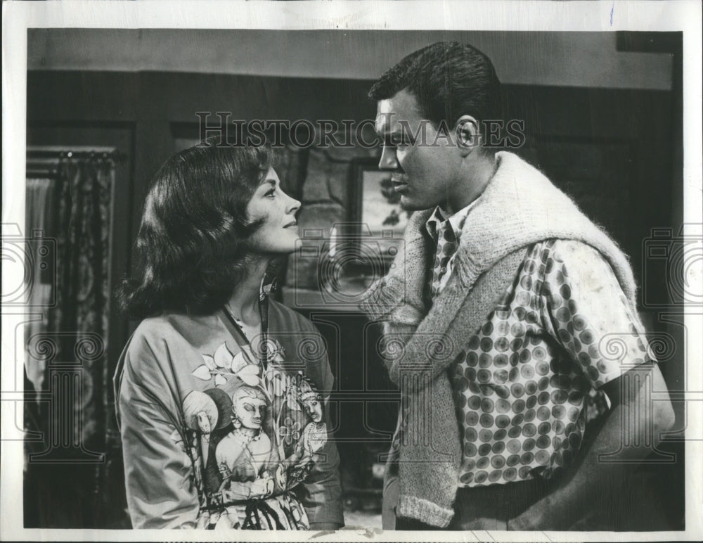 1961 Victoria Shaw Roger Smith Actors ABC - Historic Images