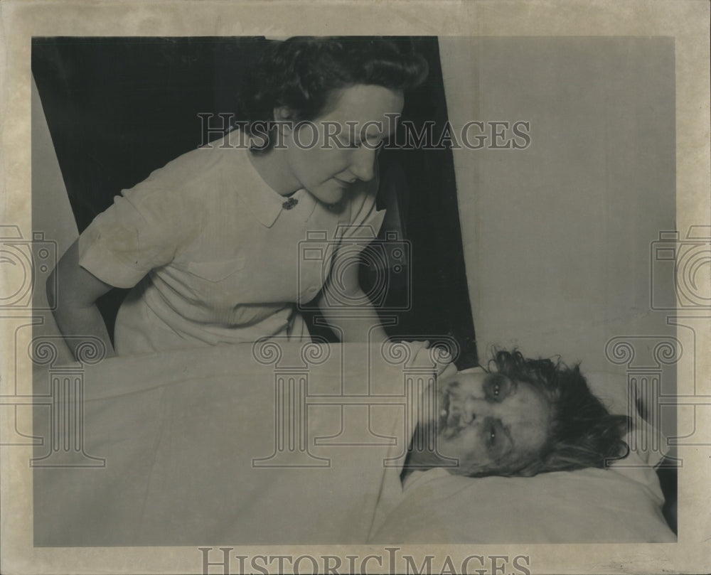 1949 Woman Attacked and Beaten - Historic Images