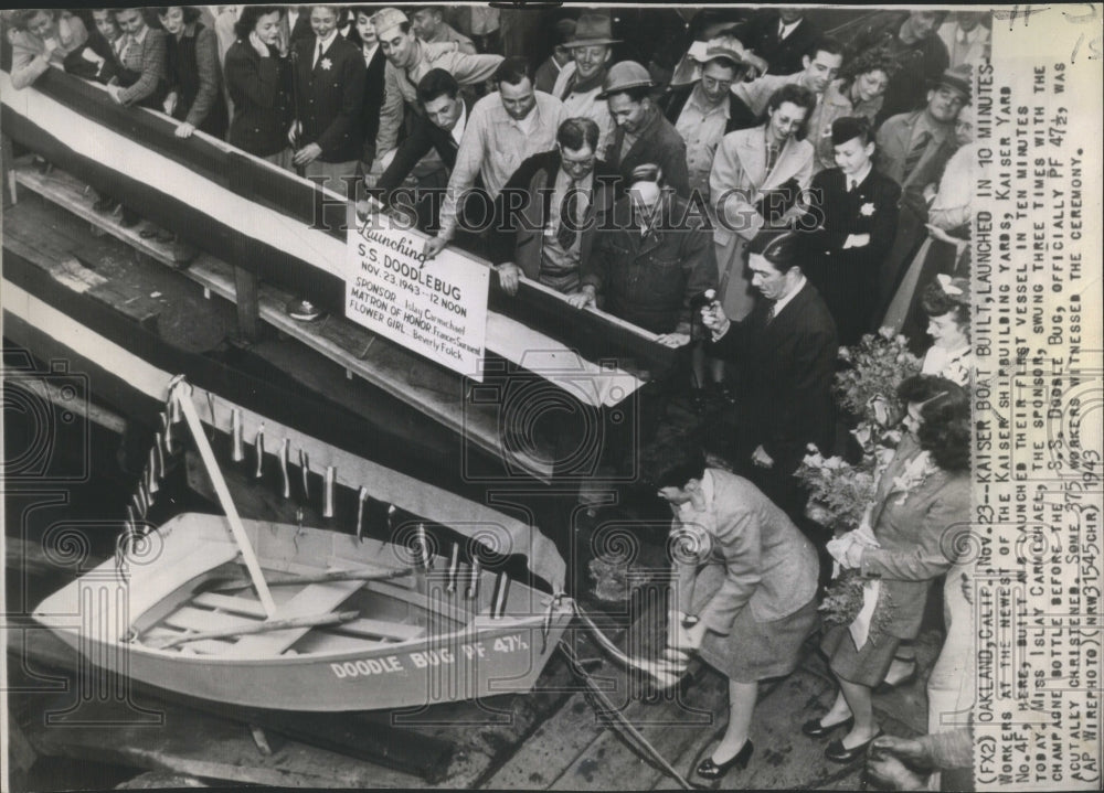 1943 Workers Launch First Vessel - Historic Images