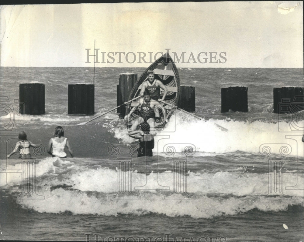 1965 North Av. Beach - Historic Images