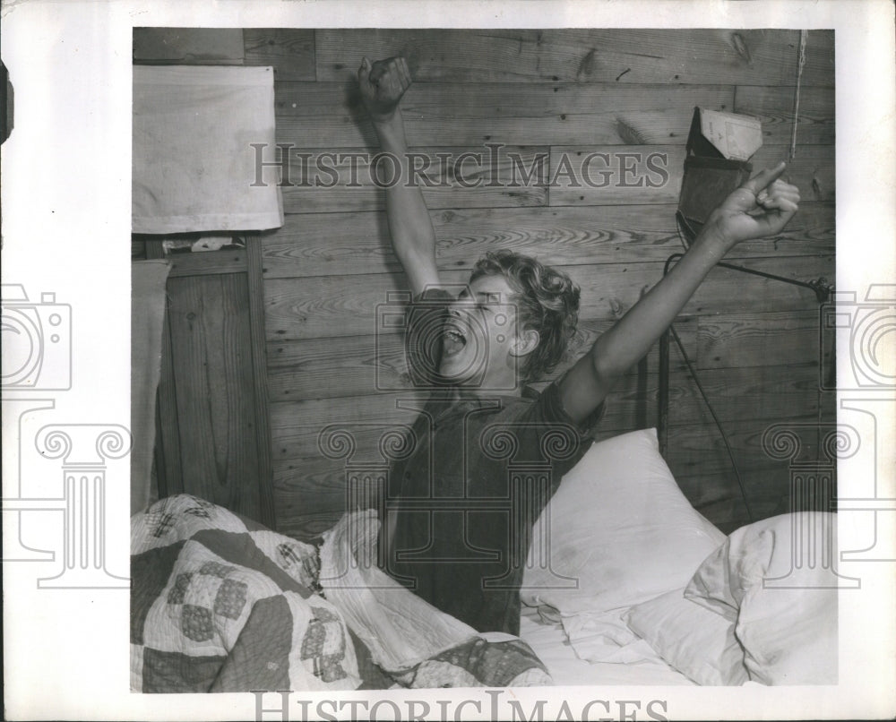 1941 Otto Walker Yells Cecil Breakfast Cold - Historic Images