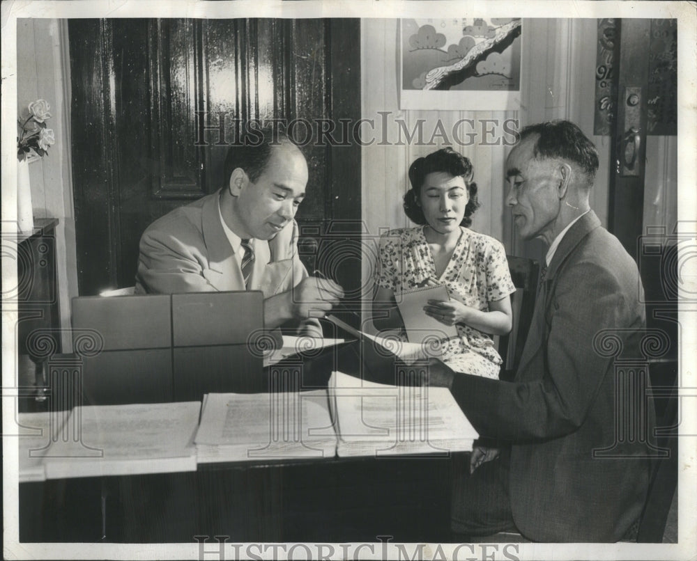 1946  Chivago Resettlers Committee People - Historic Images