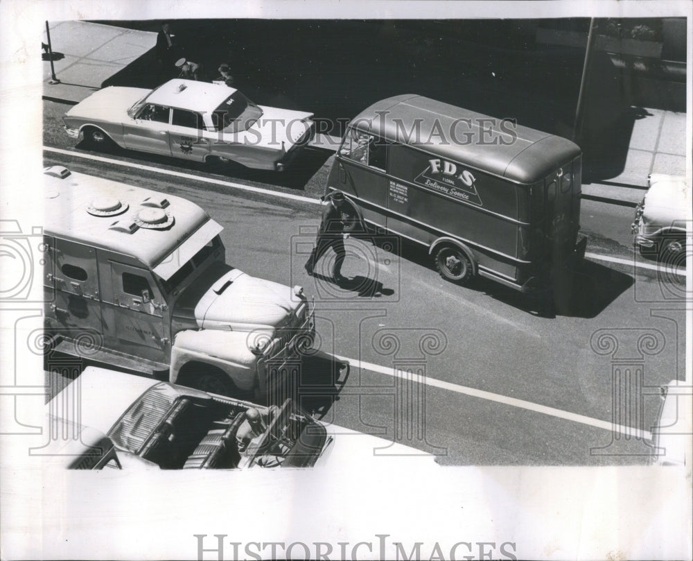 1962 Pedestrian Leisurely - Historic Images