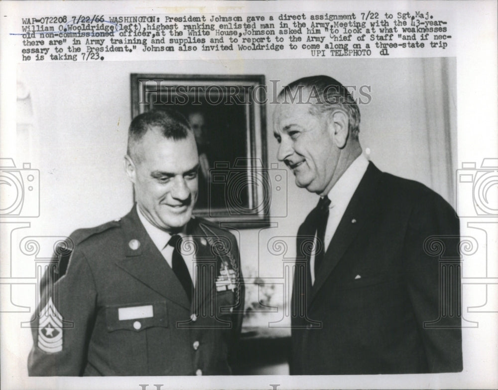 1966 Presedent Johnson Sgt Maj William Army - Historic Images