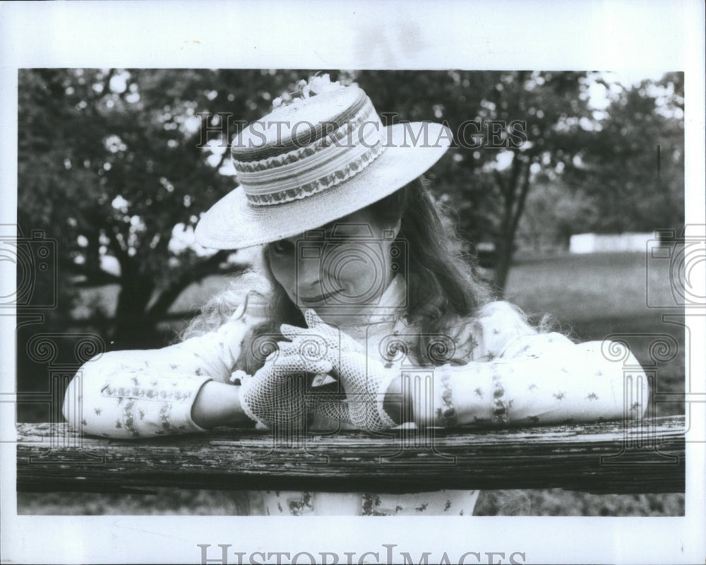 1964 Lisa Harrow Actress - Historic Images