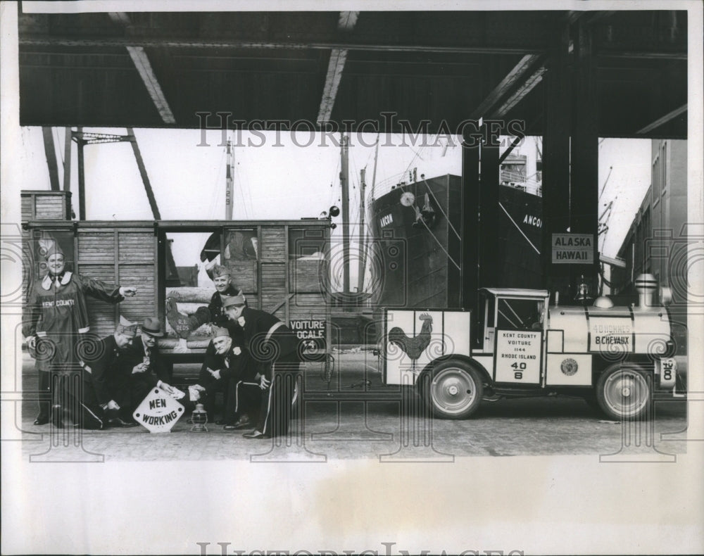 1937 Vioture awaits convention opening - Historic Images