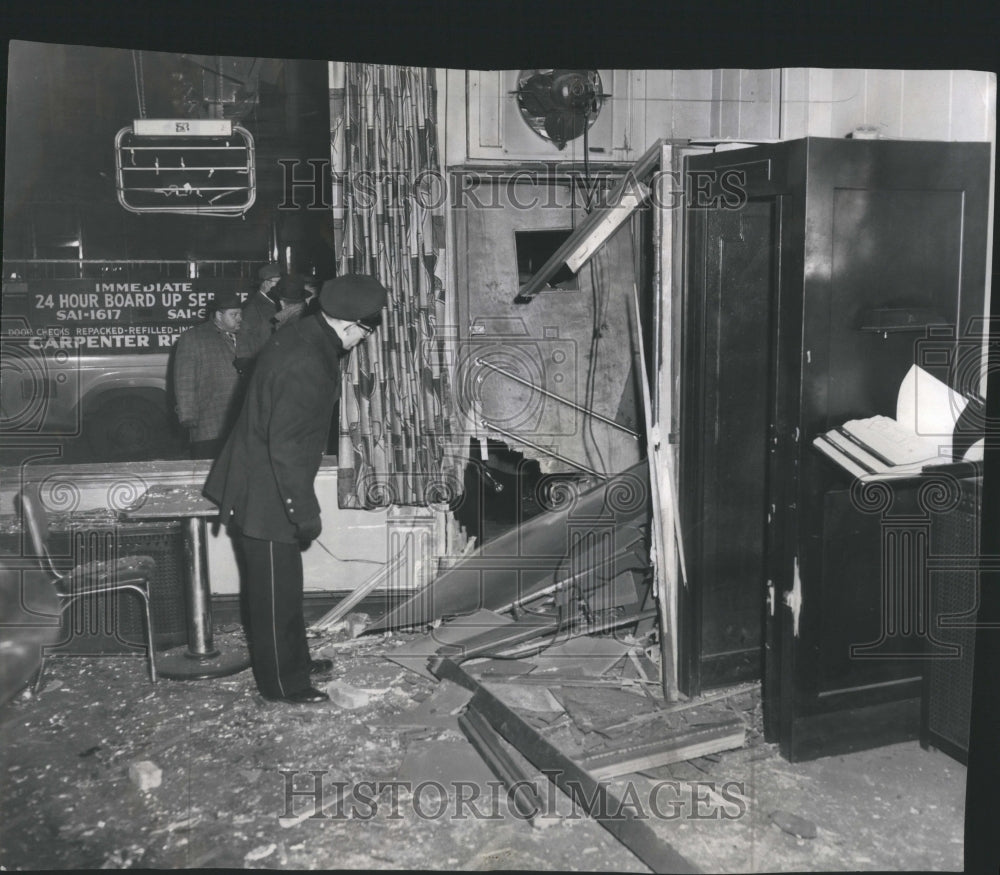 1960 Policeman L. Stomp Bomb Giovanni Club - Historic Images