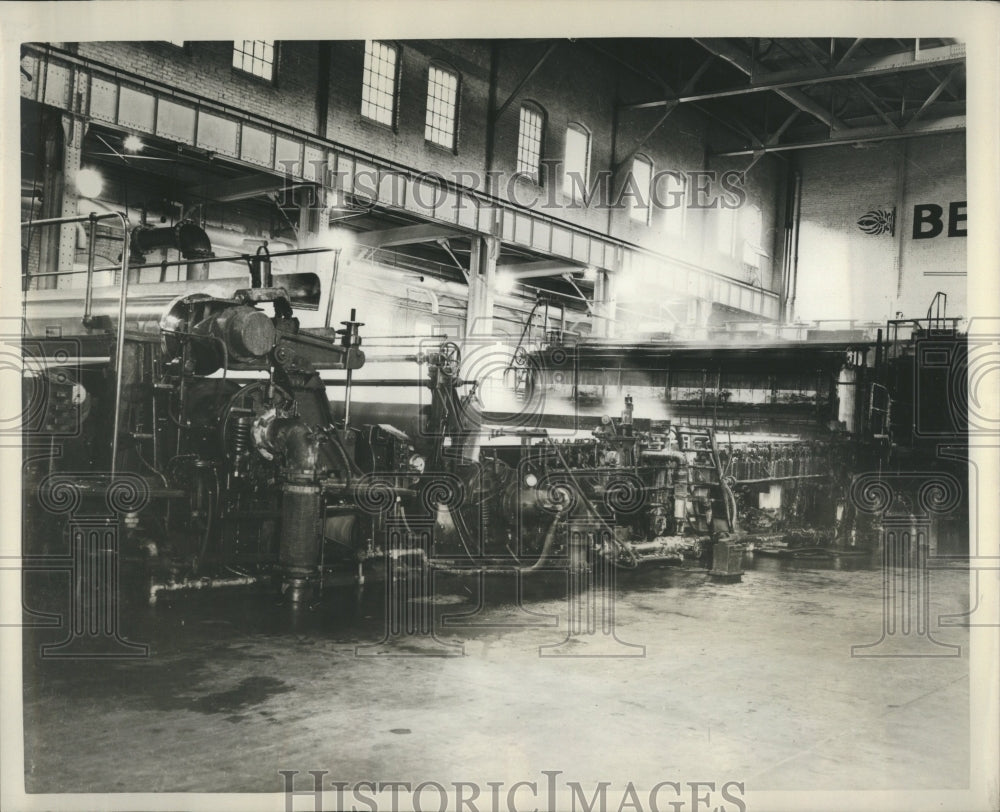 1942 Great Lakes Paper Company Ontario - Historic Images
