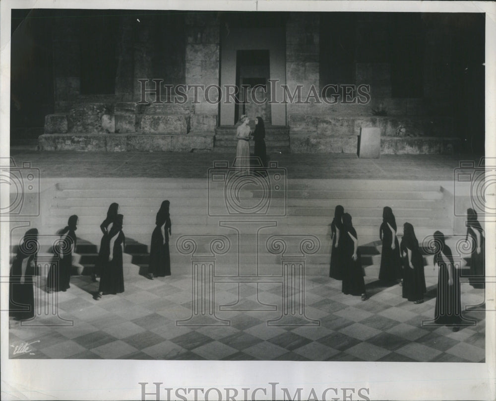 1961 Electra Chorus Athenes D. Nikolaidou - Historic Images