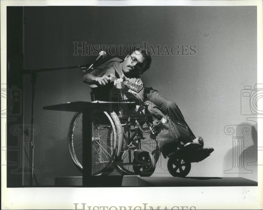 1983 Danny Deardorft Singer Disabled Genius - Historic Images