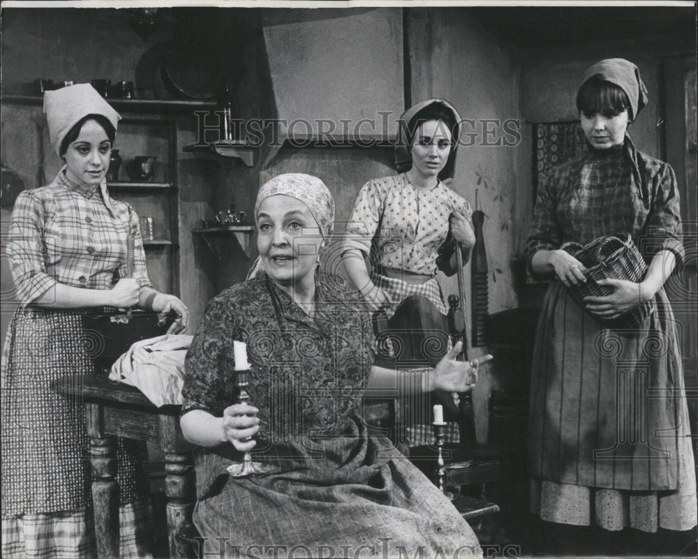 1967 &quot;Fiddler&quot; Plays a Year on the Road - Historic Images
