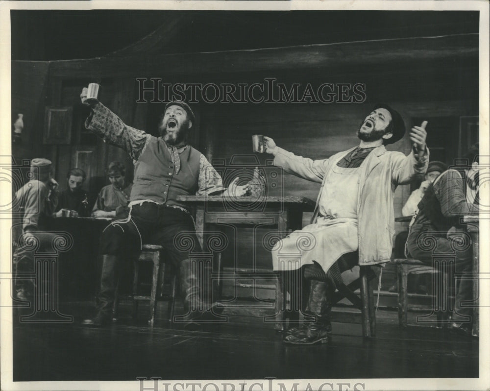 1985 Musical Daughter Russia Hanrick Roof - Historic Images