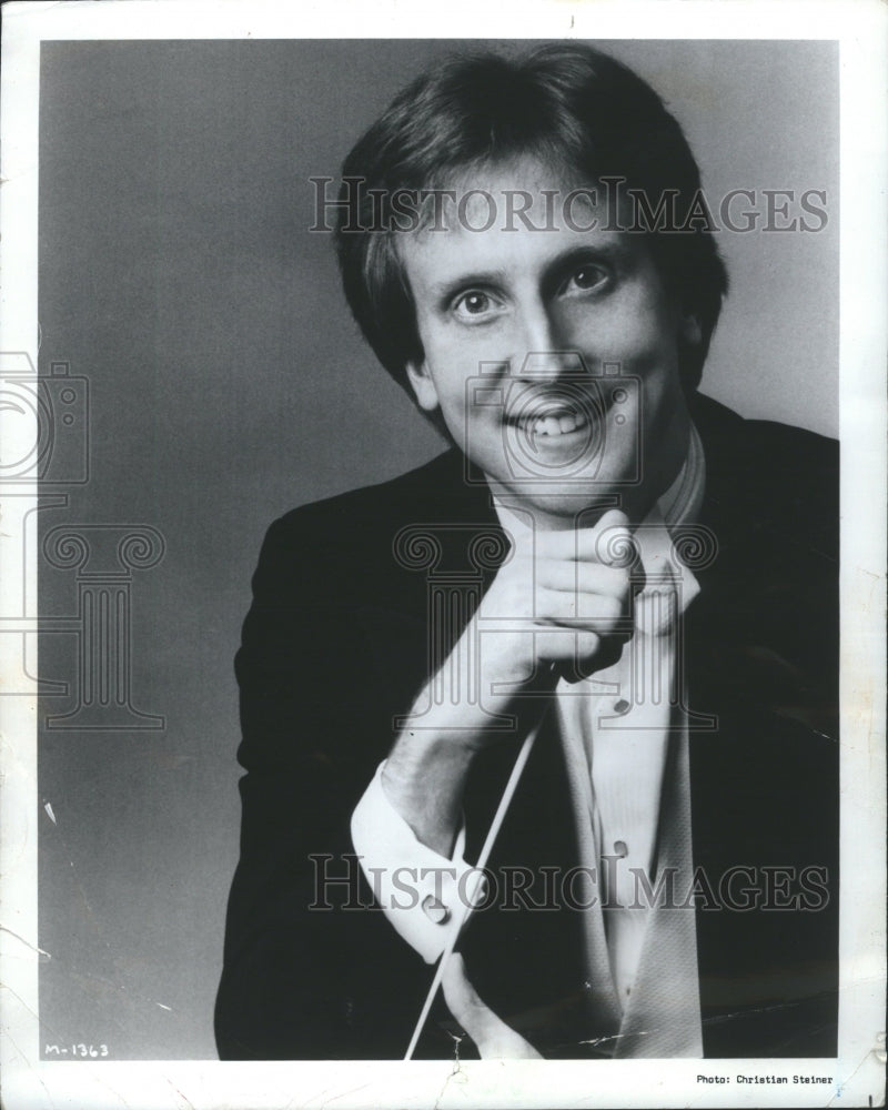 1996 Hugh Wolff American Conductor - Historic Images