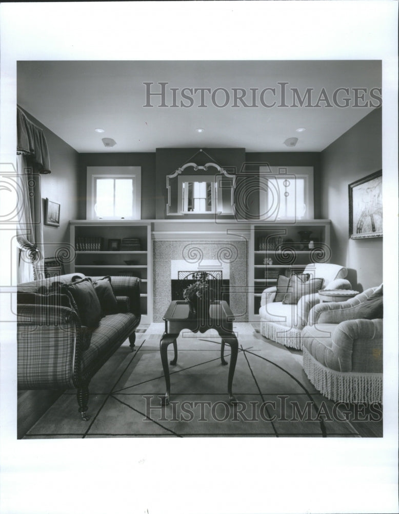 1991 Home Decor - Historic Images