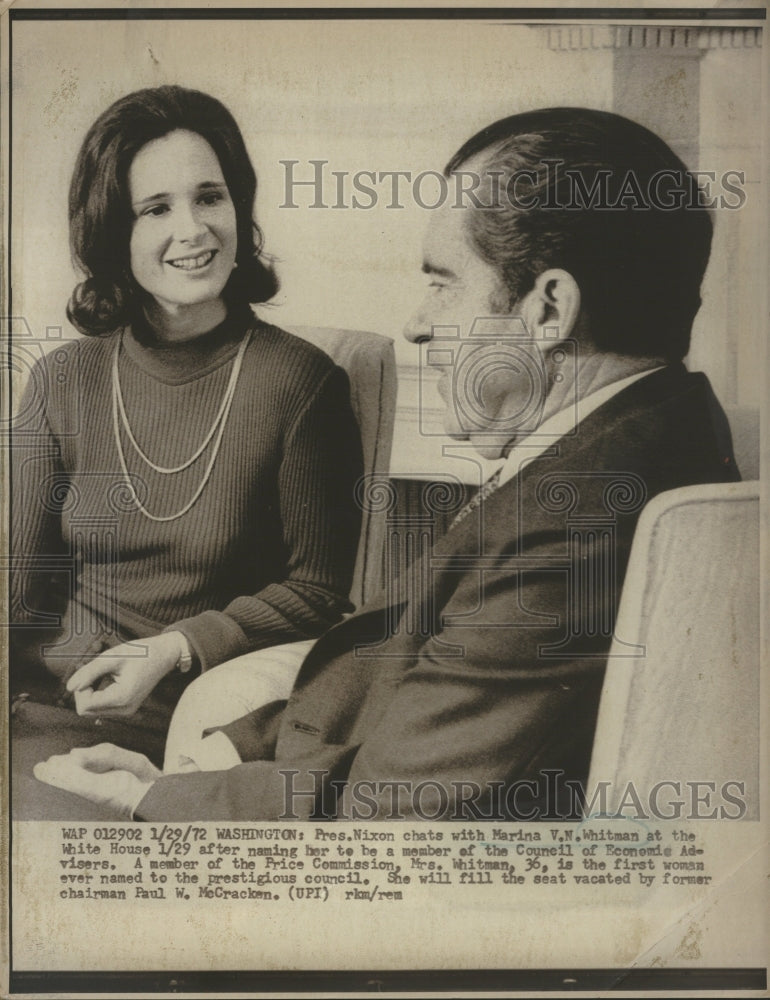 1972 Nixon Whitman Economic Advisers chat - Historic Images