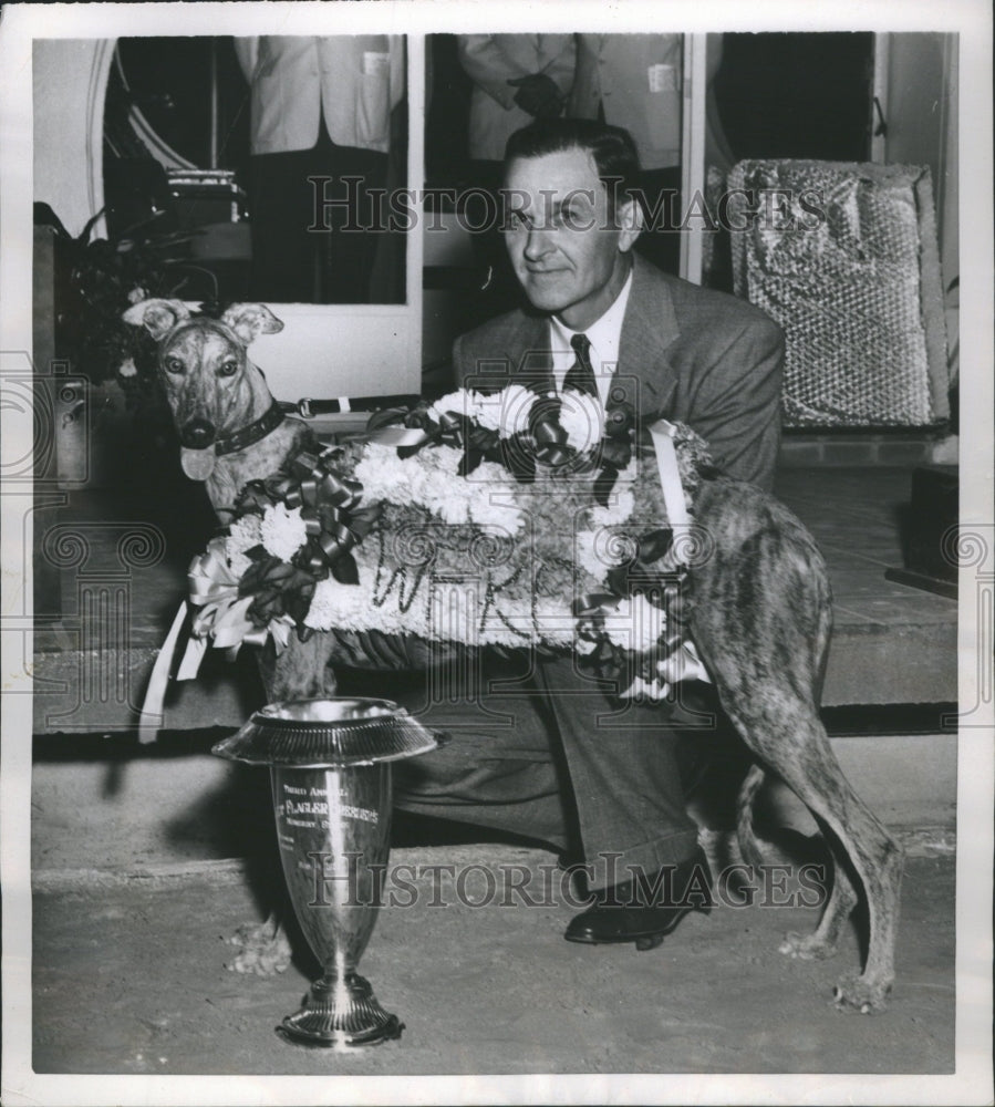 1953 Dog Race Winner Let&#39;s Buz  - Historic Images