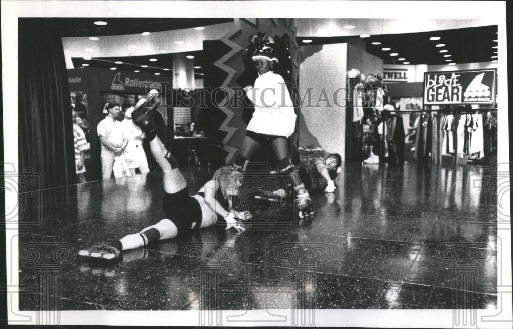 1991 Press Photo Rollerblade Inc Show McCormick Place