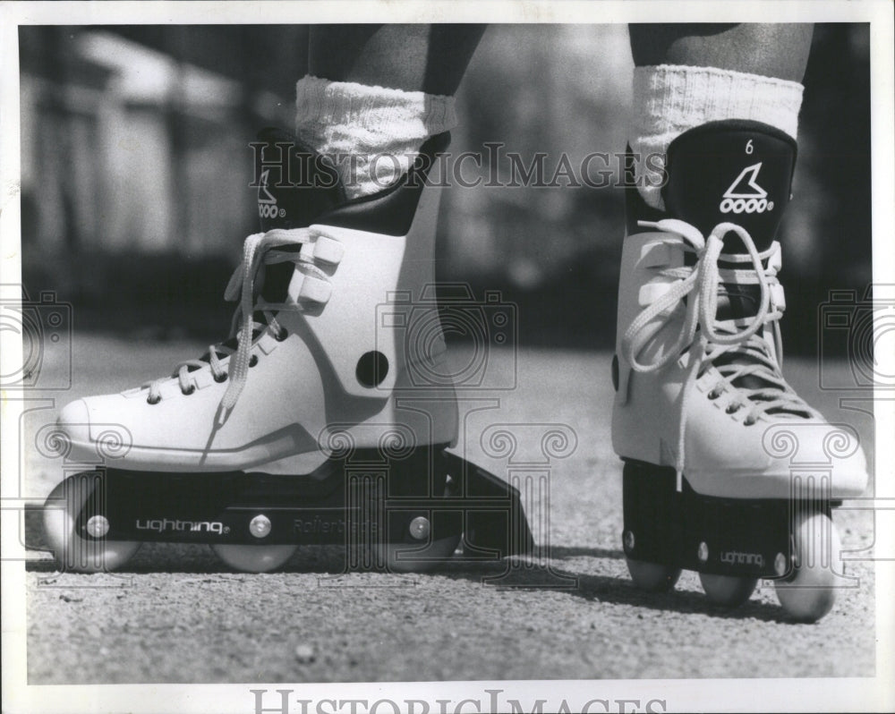 1990 Press Photo new model roller skates