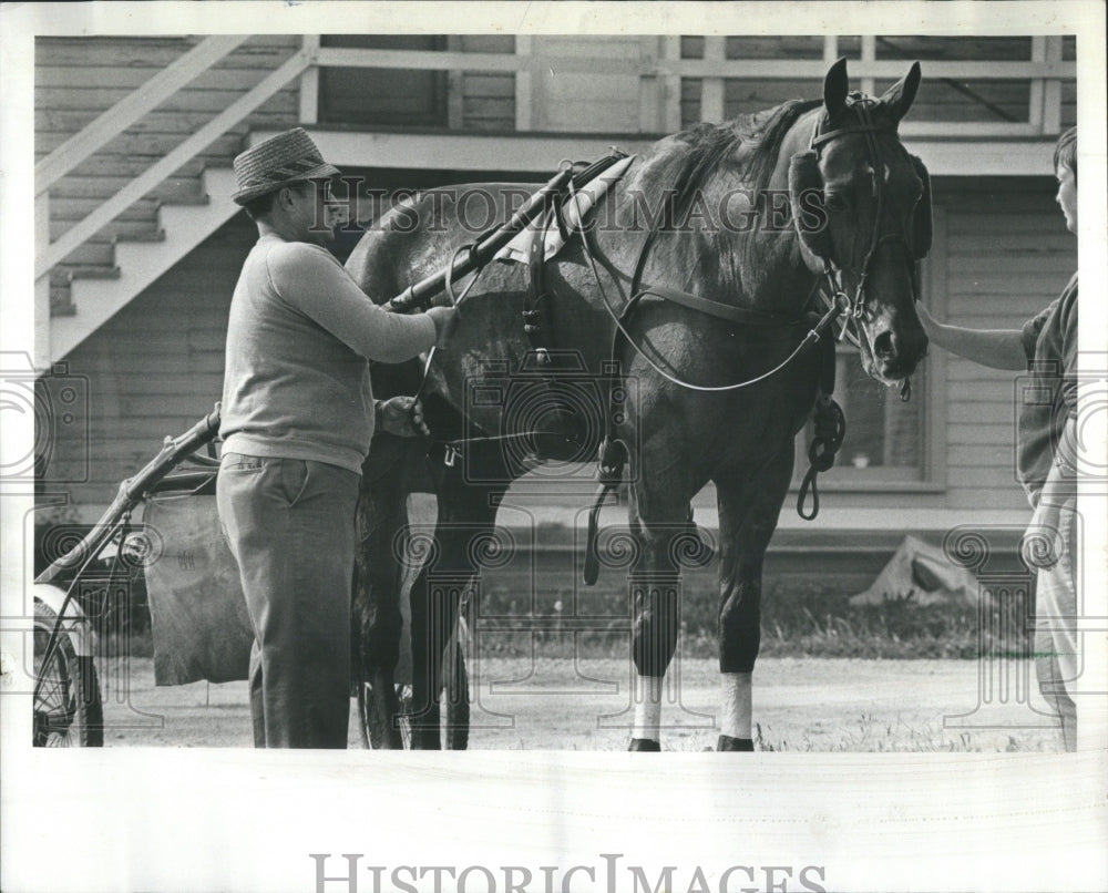 1968 Press Photo Washington Park Trainer Practice