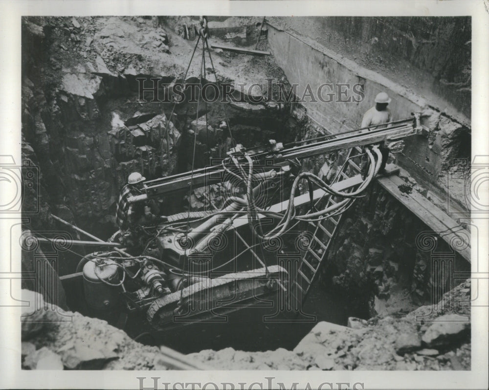 1966 Press Photo Operating unconvectional Machinery