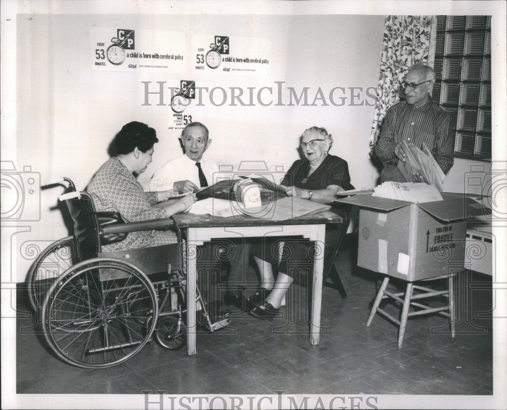 1959 Press Photo Residents Die Drexet Home Duekel Paisy