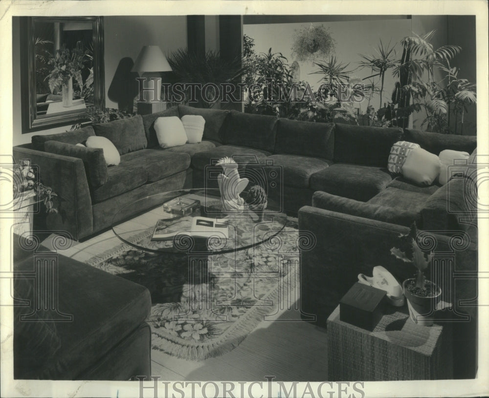 1975 Press Photo Tropical Living Room Christmas Decor