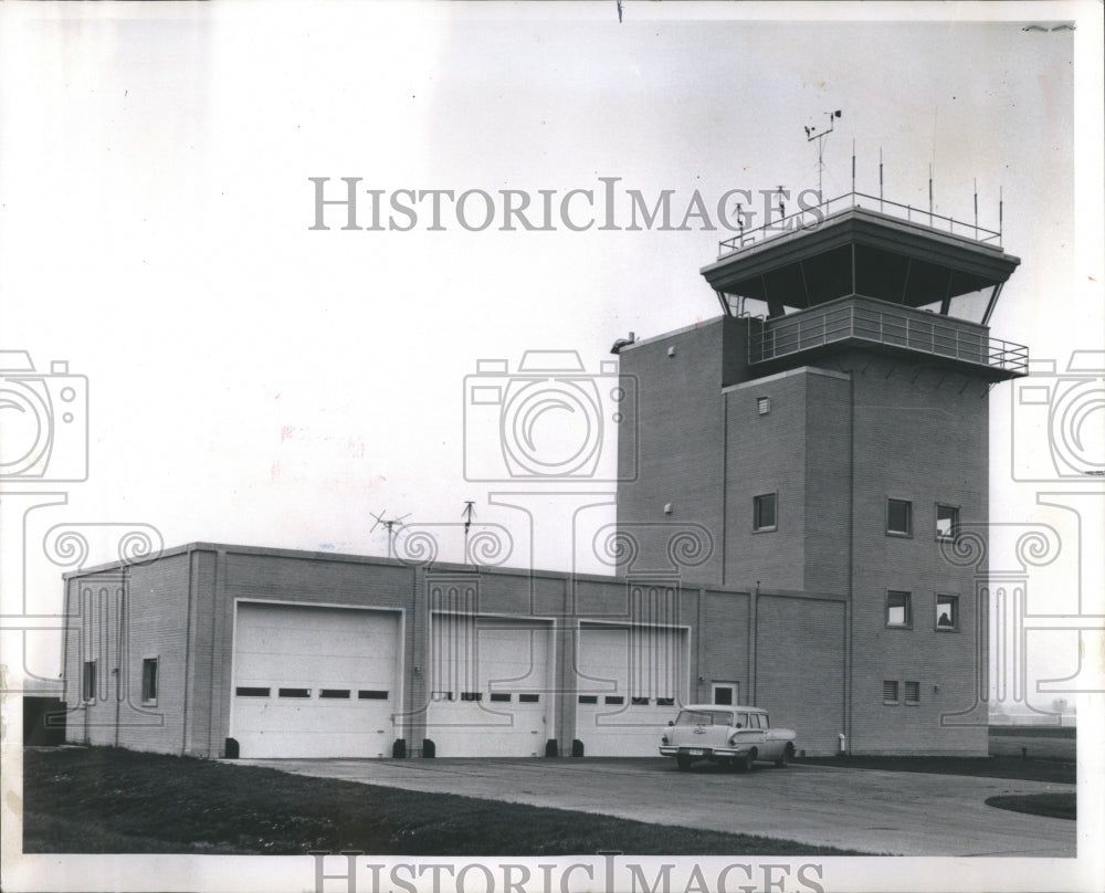 1961 Press Photo New Du Page Airport Control Tower