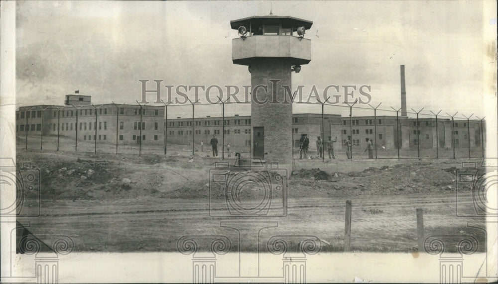 1941 Press Photo Guard Towers Hillis Military