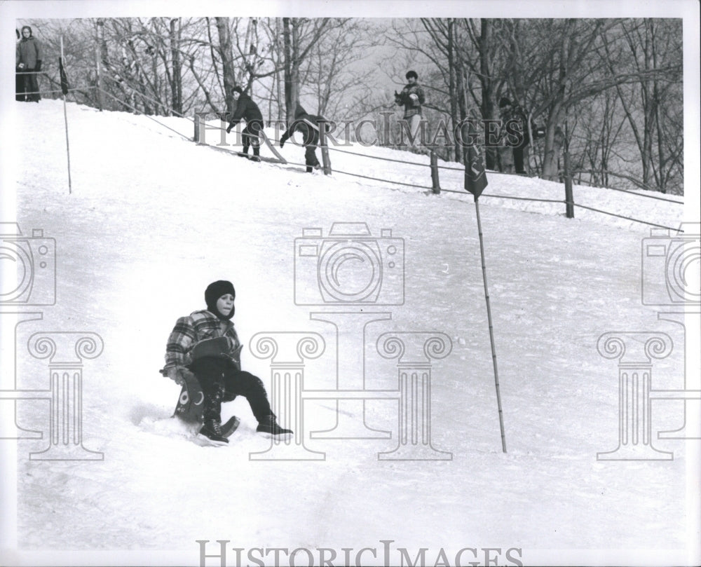 1972 Press Photo Sledding Sliding Olympic Sports