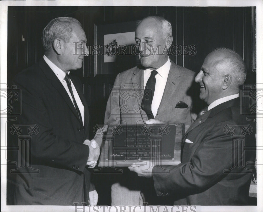 1968 Press Photo J.H. Wood accepts Press Veteran Award