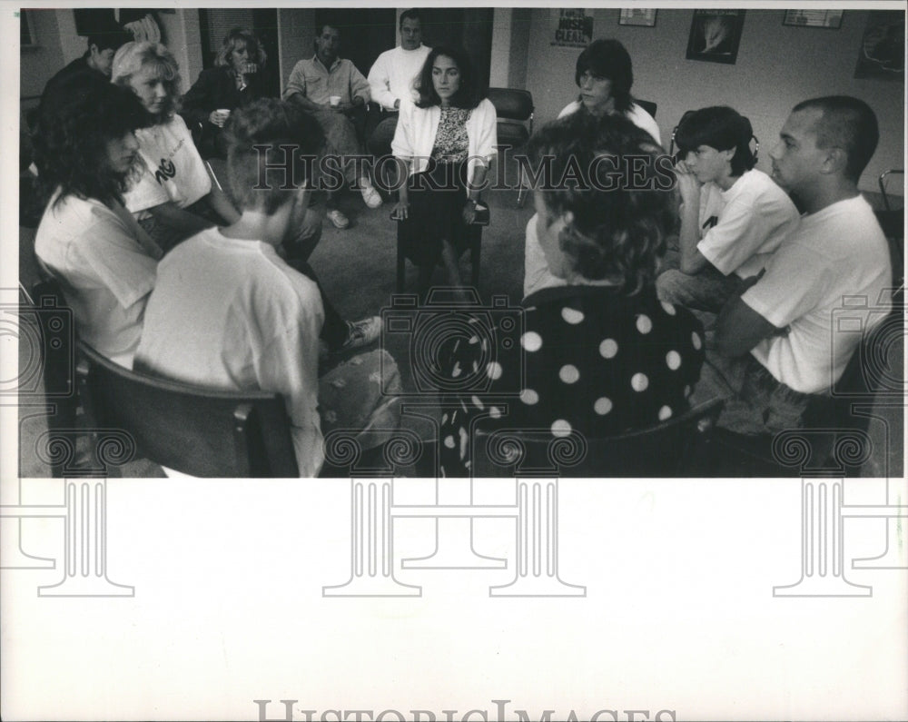 1988 Press Photo Andrea Dukakis campaigning in Mich.