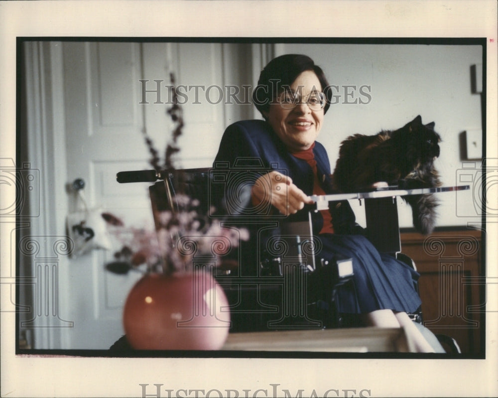 1998 Press Photo Yvonne Duffy