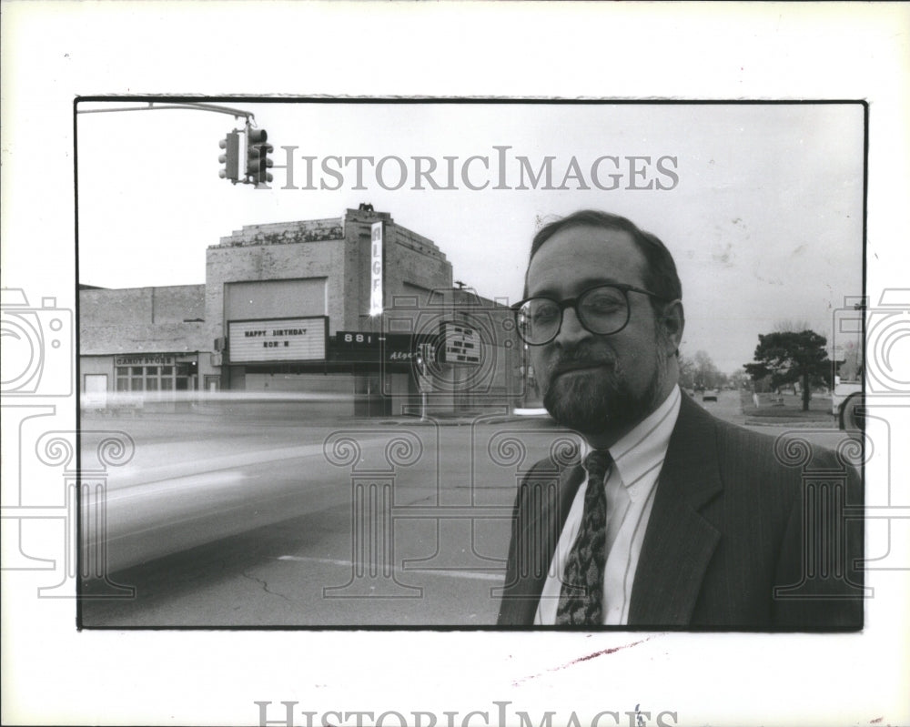 1988 Press Photo Music hall to take over jazz festival.