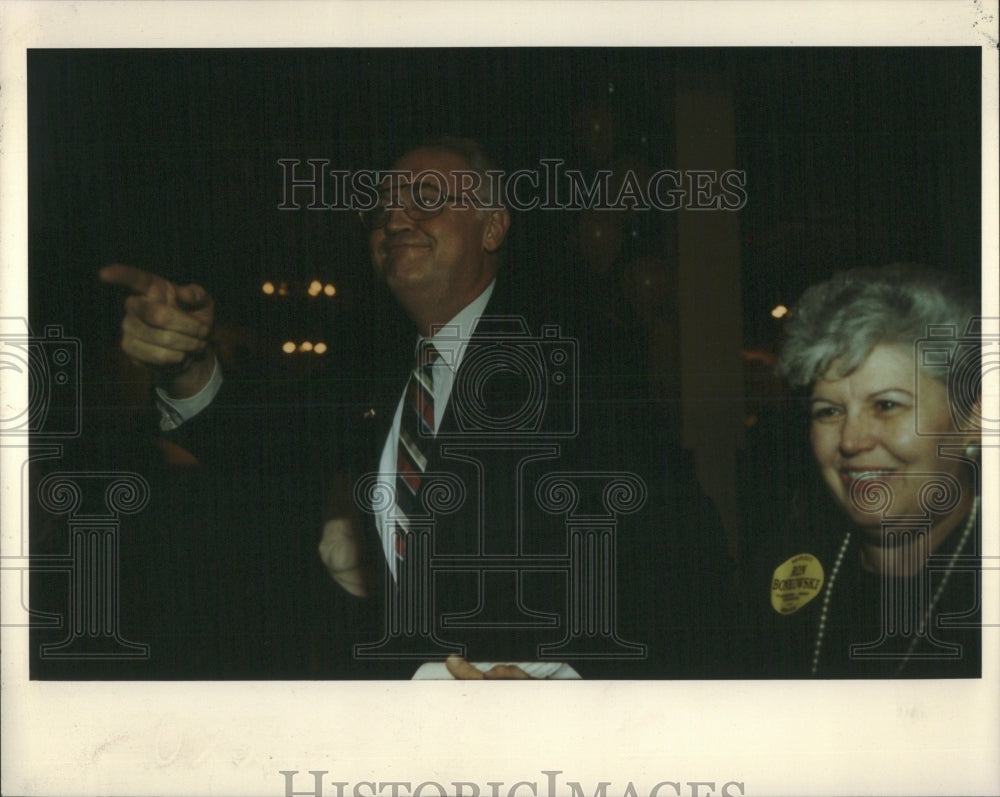 1981 Press Photo Malinowski Ronald Party Wife