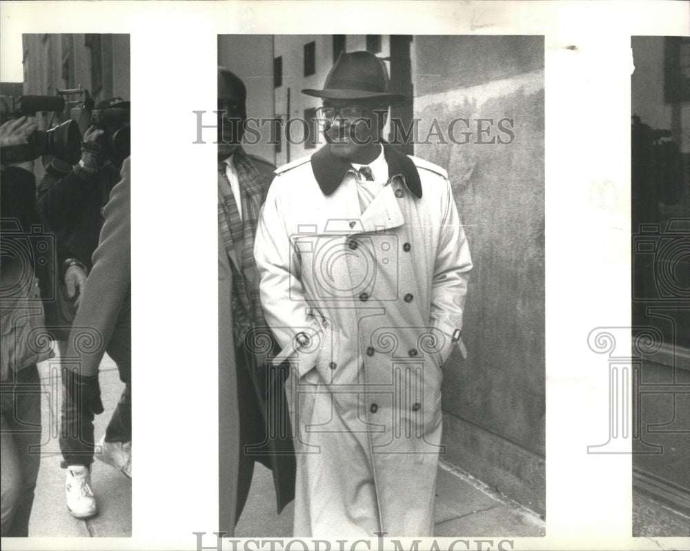 1992 Press Photo Bruce Ford William Hart Courthouse