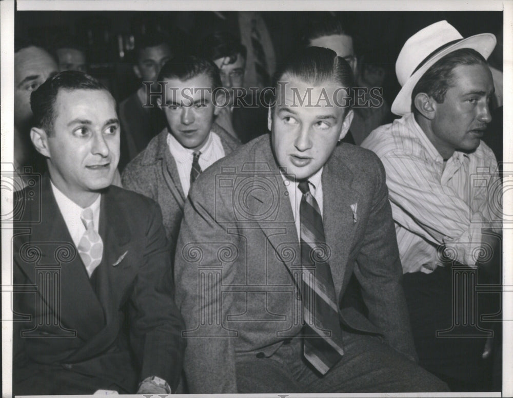 1941 Press Photo Benson Ford Inductore center Crowd