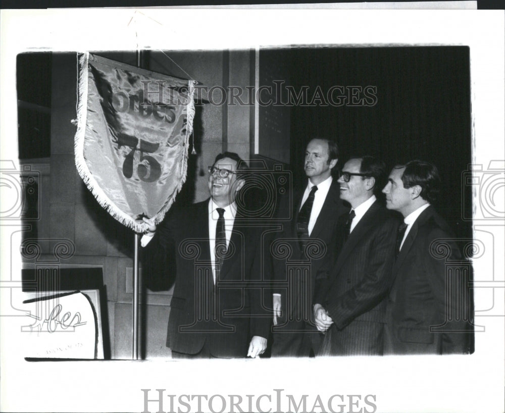 1992 Press Photo Malcoln Forbes Robert Forbes Timotty